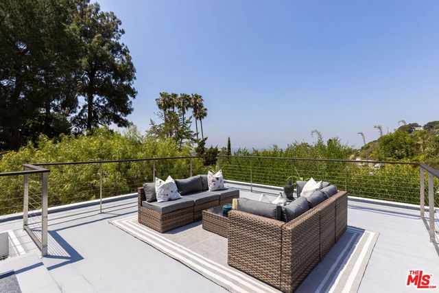 11109 Dona Pegita Drive, Studio City, CA 91604