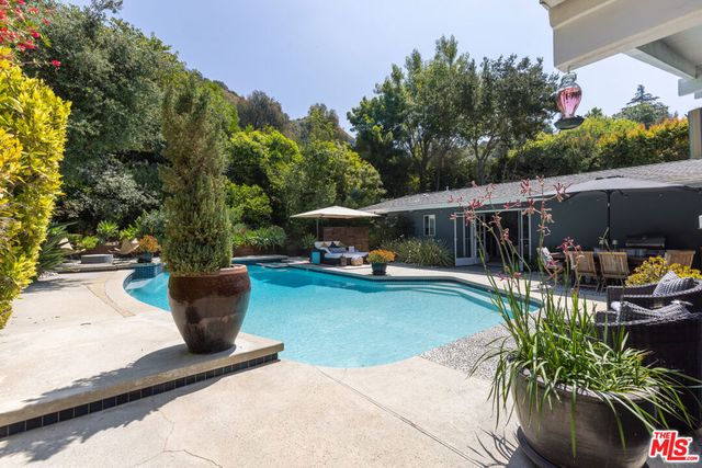11109 Dona Pegita Drive, Studio City, CA 91604
