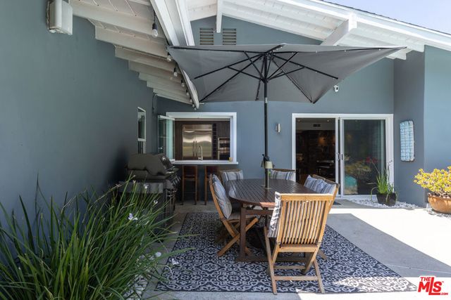11109 Dona Pegita Drive, Studio City, CA 91604