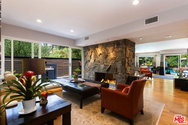 11109 Dona Pegita Drive, Studio City, CA 91604