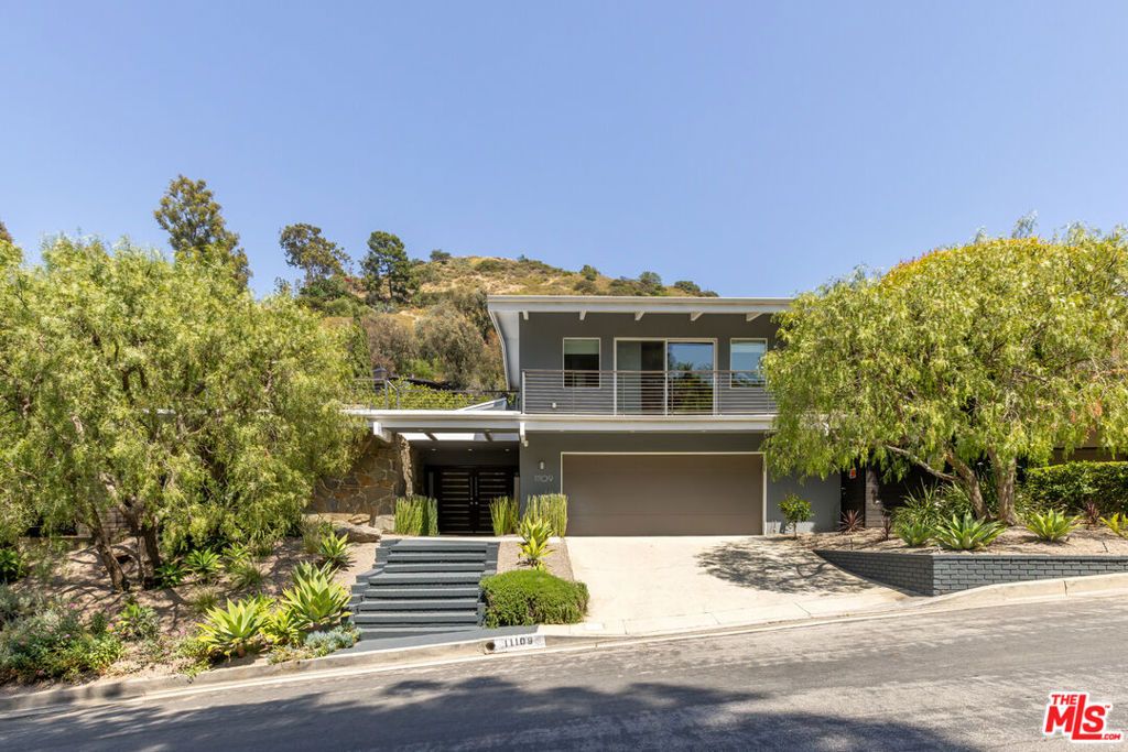 11109 Dona Pegita Drive, Studio City, CA 91604