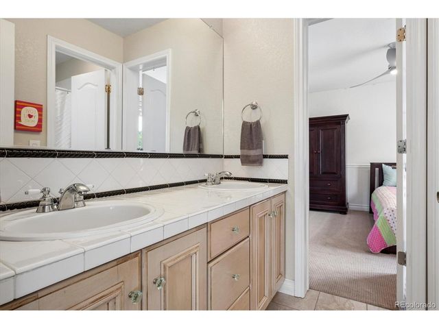 6250 W Crestline Ave, Littleton, CO 80123