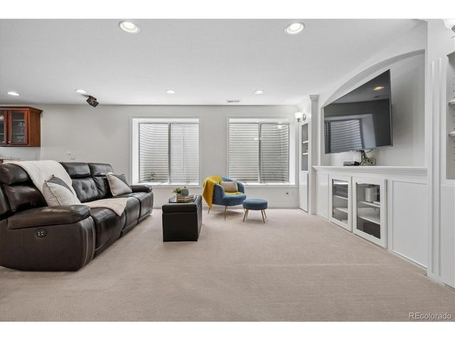 6250 W Crestline Ave, Littleton, CO 80123