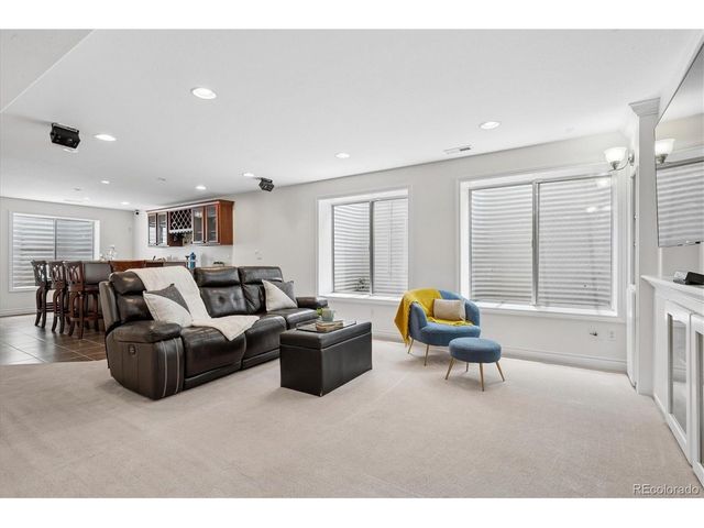 6250 W Crestline Ave, Littleton, CO 80123