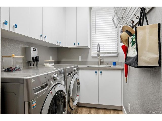 6250 W Crestline Ave, Littleton, CO 80123