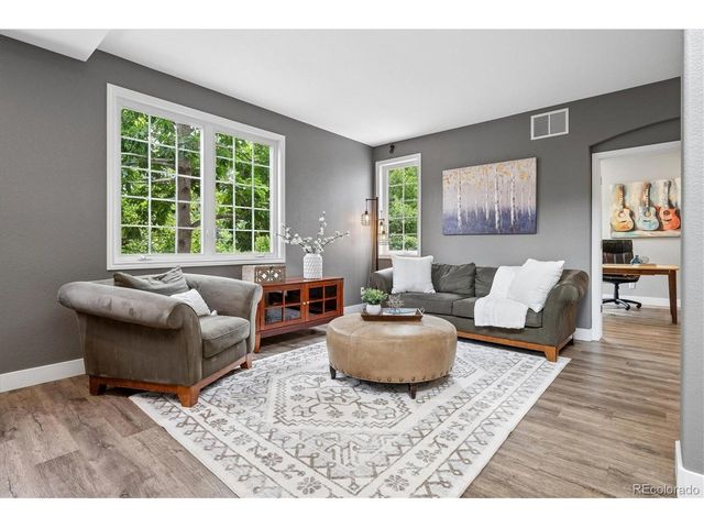 6250 W Crestline Ave, Littleton, CO 80123