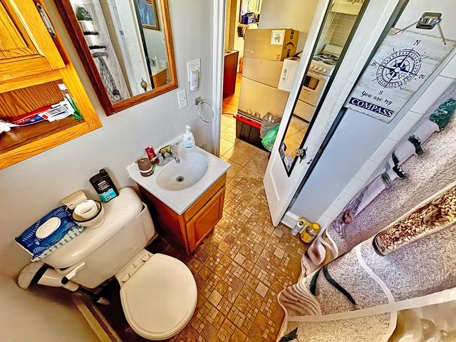 521 S 75th STREET, Milwaukee, WI 53214