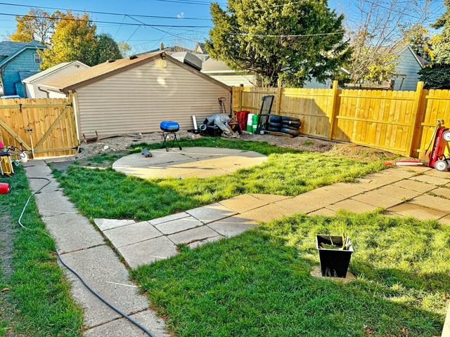 521 S 75th STREET, Milwaukee, WI 53214