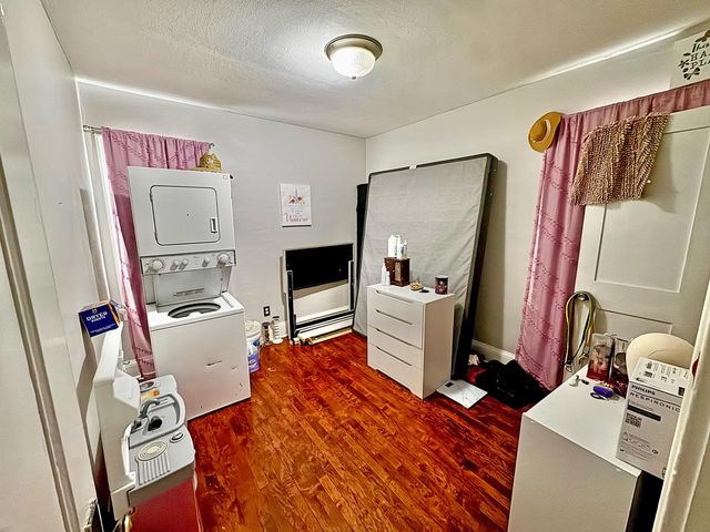 521 S 75th STREET, Milwaukee, WI 53214