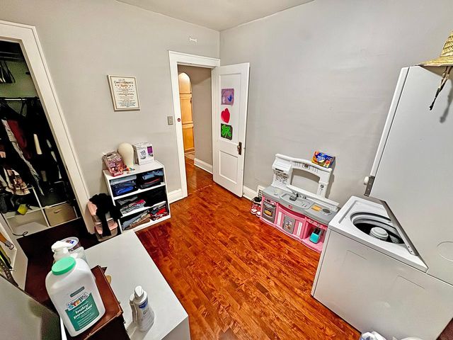 521 S 75th STREET, Milwaukee, WI 53214