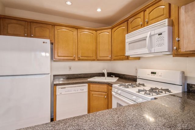 101 Quince Court, Lawrence, NJ 08648
