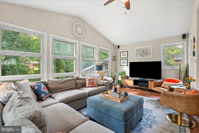 4002 MILLCREEK DR, Annandale, VA 22003