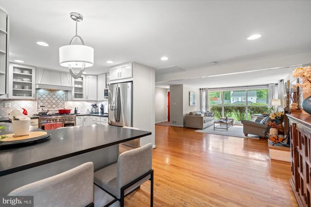 4002 MILLCREEK DR, Annandale, VA 22003