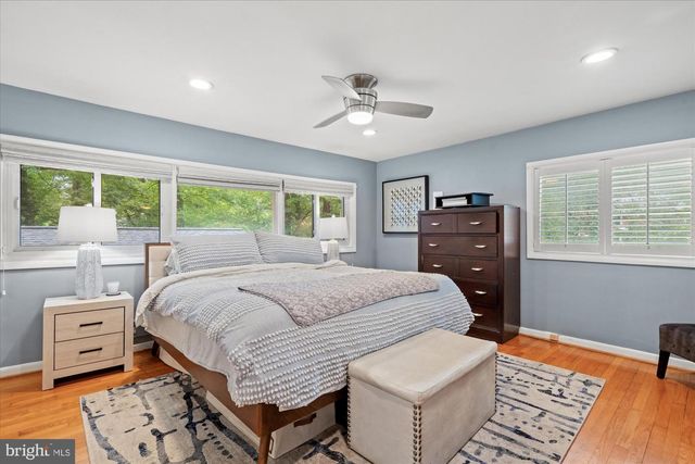 4002 MILLCREEK DR, Annandale, VA 22003