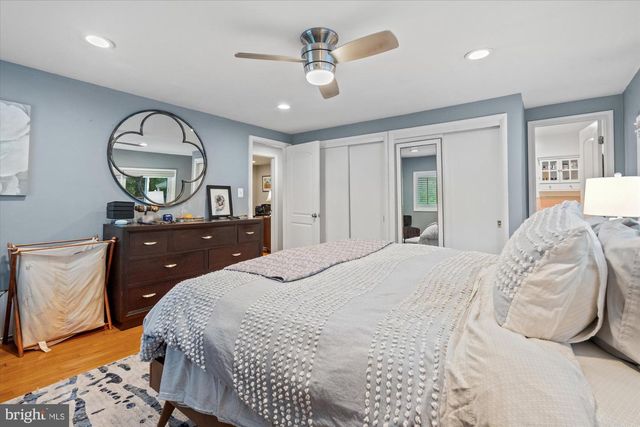 4002 MILLCREEK DR, Annandale, VA 22003
