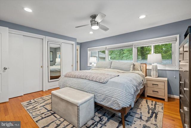 4002 MILLCREEK DR, Annandale, VA 22003