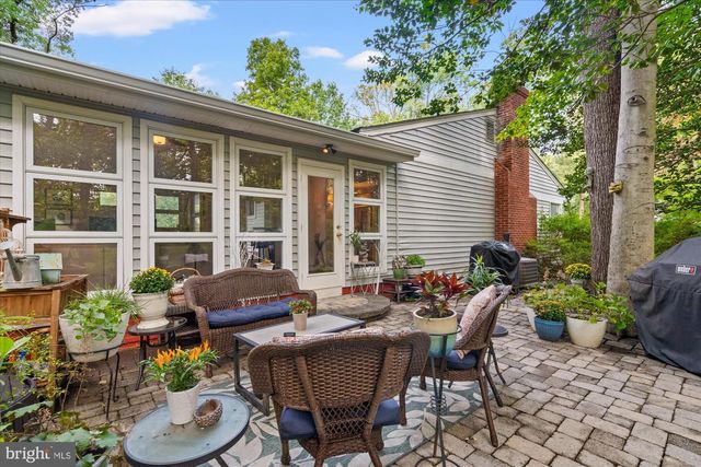 4002 MILLCREEK DR, Annandale, VA 22003