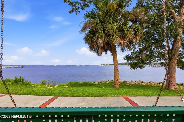 905 ST JOHNS Avenue, Green Cove Springs, FL 32043