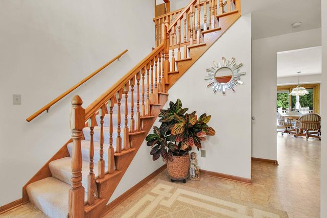 12520 W North LANE, New Berlin, WI 53151