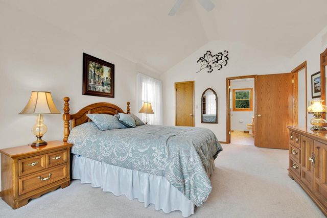 12520 W North LANE, New Berlin, WI 53151