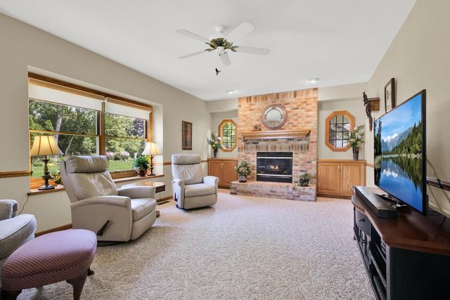 12520 W North LANE, New Berlin, WI 53151