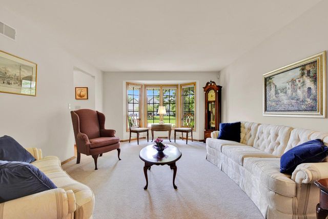 12520 W North LANE, New Berlin, WI 53151