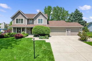 12520 W North LANE, New Berlin, WI 53151