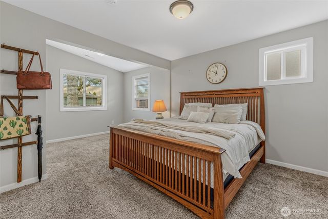 116 NE James Street, Camas, WA 98607