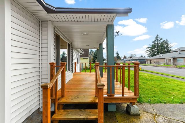 116 NE James Street, Camas, WA 98607