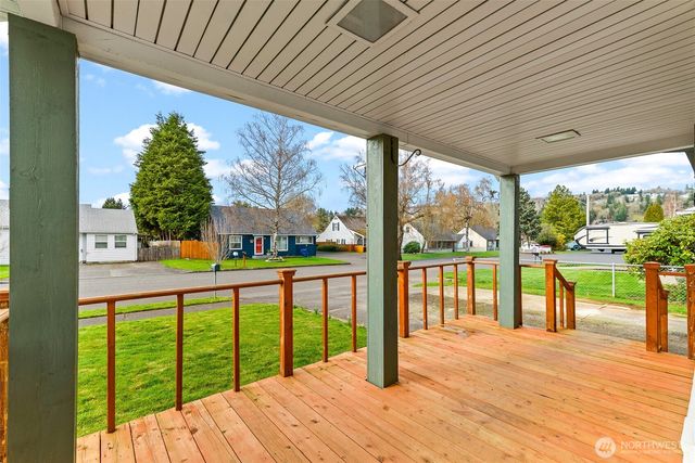 116 NE James Street, Camas, WA 98607