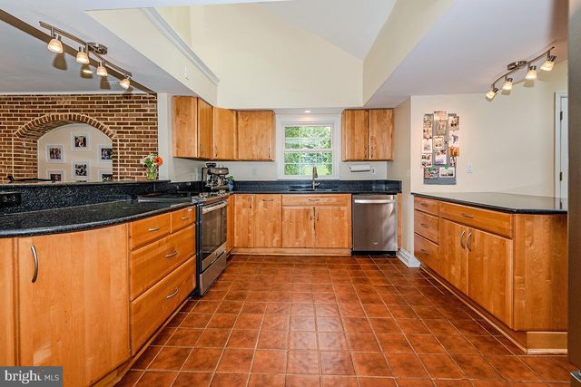 1855 CROFTON PKWY, Crofton, MD 21114