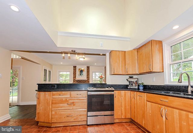 1855 CROFTON PKWY, Crofton, MD 21114