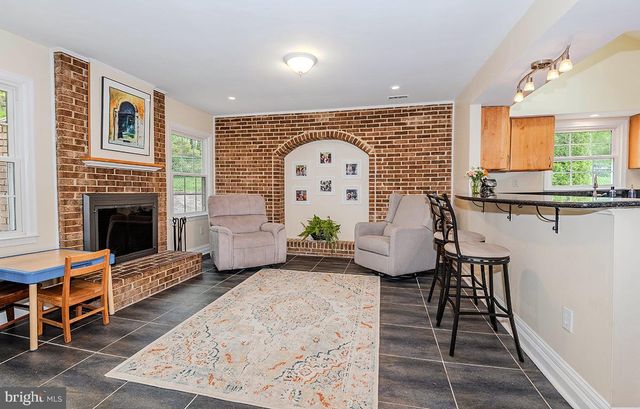 1855 CROFTON PKWY, Crofton, MD 21114