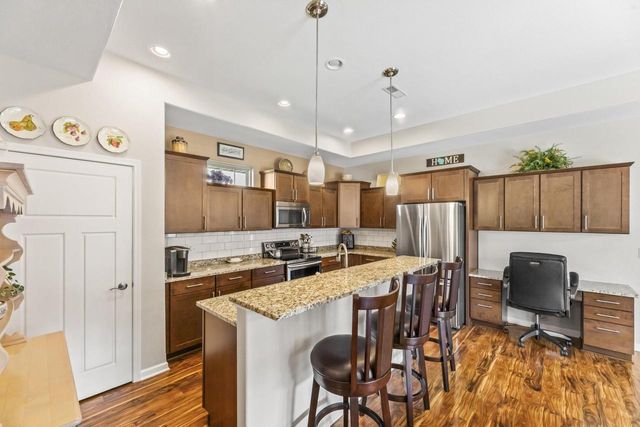 W179N11507 Blackstone CIRCLE, Germantown, WI 53022