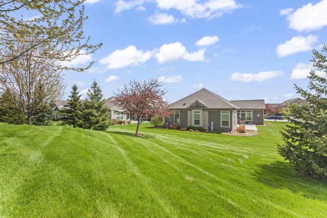 W179N11507 Blackstone CIRCLE, Germantown, WI 53022