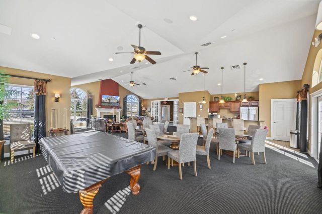 W179N11507 Blackstone CIRCLE, Germantown, WI 53022