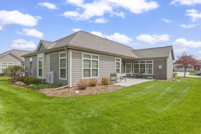 W179N11507 Blackstone CIRCLE, Germantown, WI 53022
