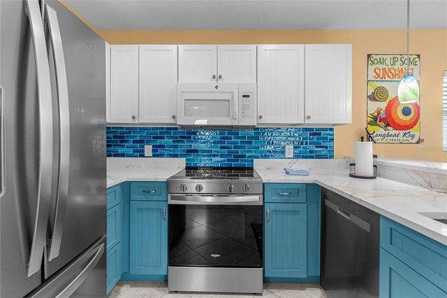 3740 GULF OF MEXICO DRIVE 114, Longboat Key, FL 34228