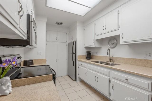 2234 Via Puerta C, Laguna Woods, CA 92637
