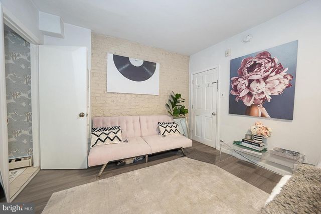 2314 BROWN ST, Philadelphia, PA 19130