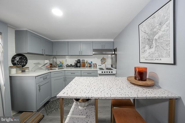 2314 BROWN ST, Philadelphia, PA 19130