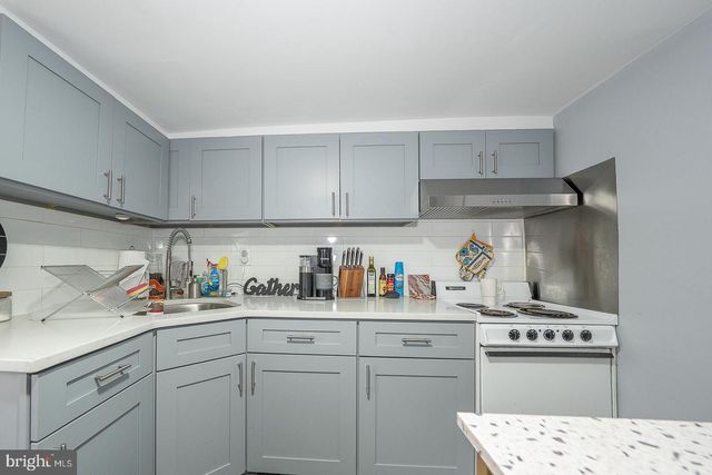 2314 BROWN ST, Philadelphia, PA 19130