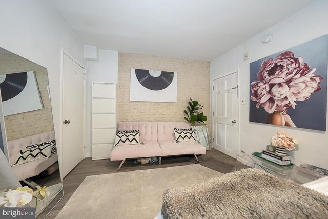 2314 BROWN ST, Philadelphia, PA 19130