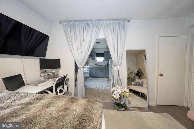 2314 BROWN ST, Philadelphia, PA 19130