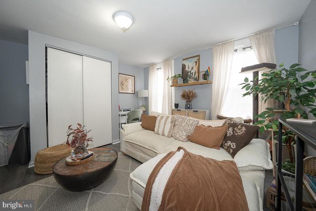 2314 BROWN ST, Philadelphia, PA 19130