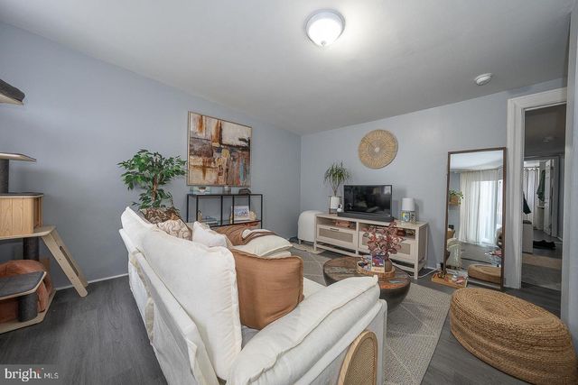 2314 BROWN ST, Philadelphia, PA 19130