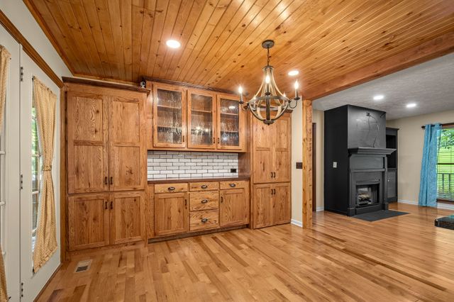 812 Tanglewood Dr, Woodbury, TN 37190