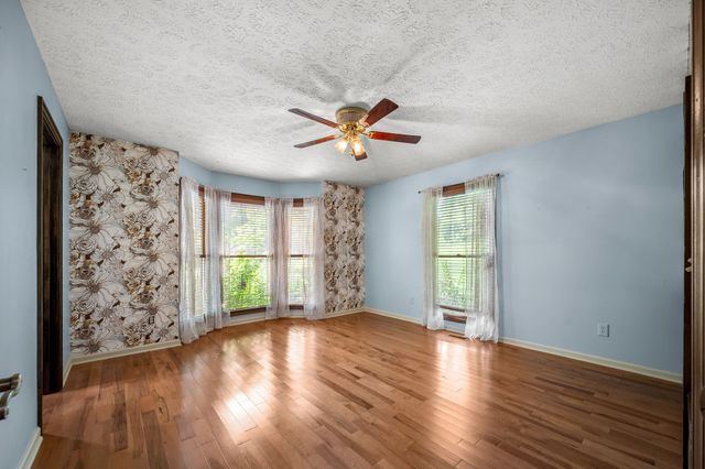 812 Tanglewood Dr, Woodbury, TN 37190