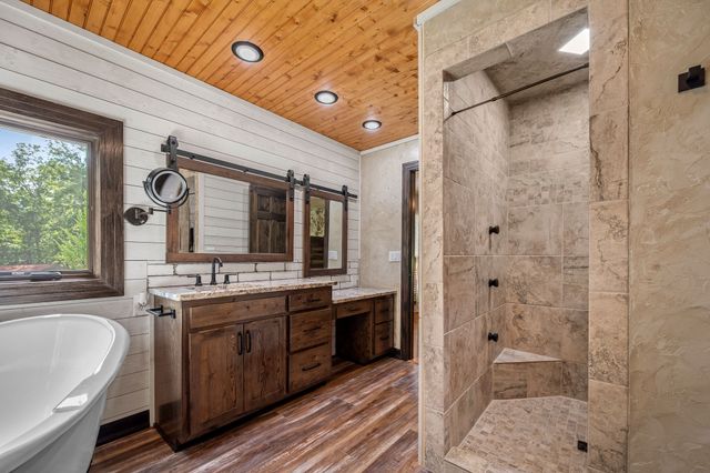 812 Tanglewood Dr, Woodbury, TN 37190