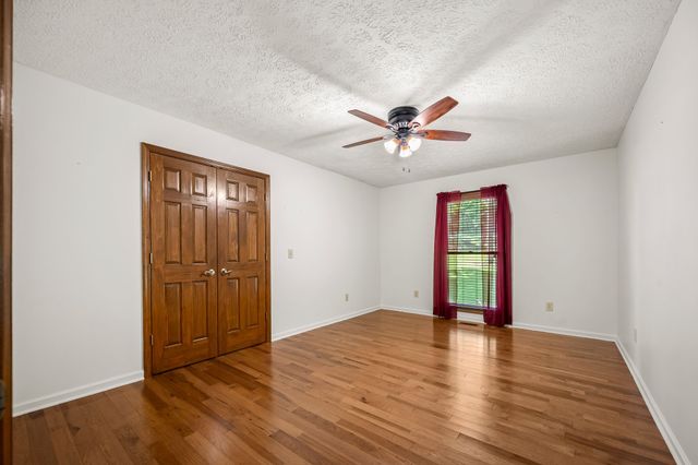812 Tanglewood Dr, Woodbury, TN 37190